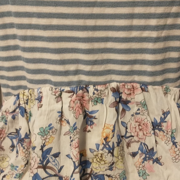 NWT Mixed Media Top - Picture 2 of 6